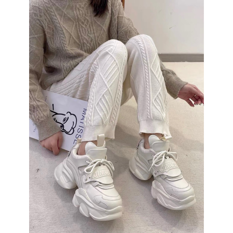 Giày thể thao sneaker nữ độn đế mũi tròn hàng quảng châu hottrend