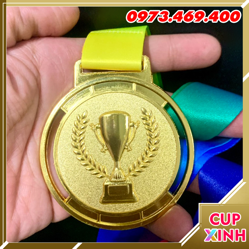 Huy Chương Vàng Bạc Đồng Cầu Lông Bóng Đá Tennis Cup Thể Thao Bóng Đá Lưu Niệm Cúp Pha Lê Vinh Danh Sỉ Rẻ HC4