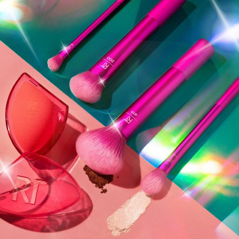 Set cọ makeup REAL TECHNIQUES - All I Wants Is Glow Brush & Sponge Set !!