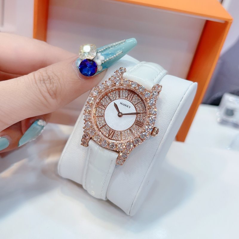 Đồng hồ nữ Madocy 81699  mặt tròn đính đá dây da chính hãng