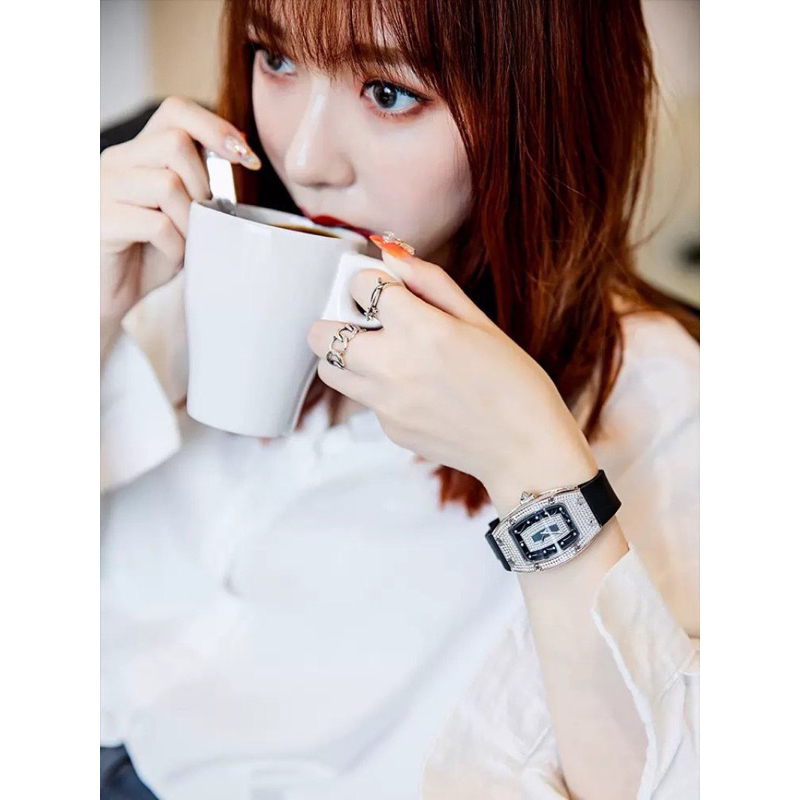 Đồng hồ nữ Xcer