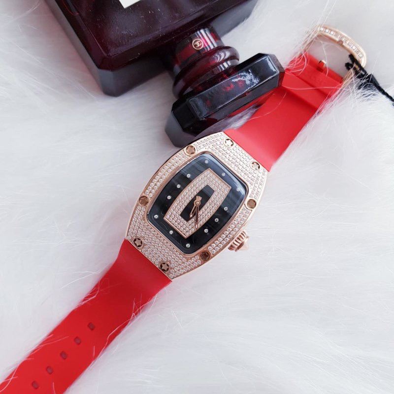 Đồng hồ nữ Xcer