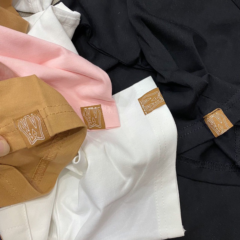 Áo thun túi thêu gấu Whoau