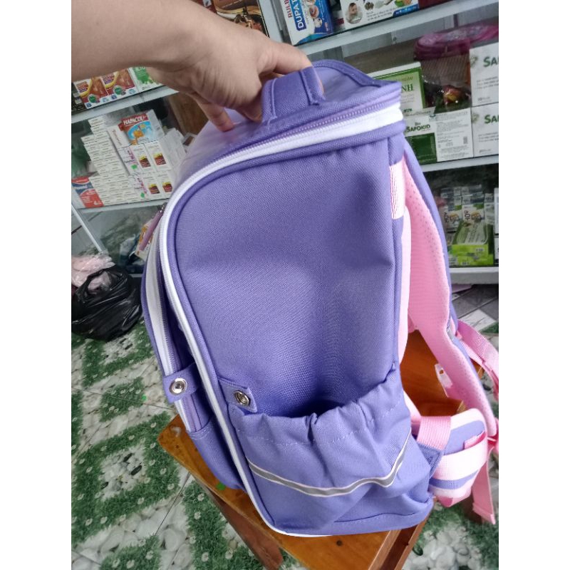 Cặp học sinh cấp 1