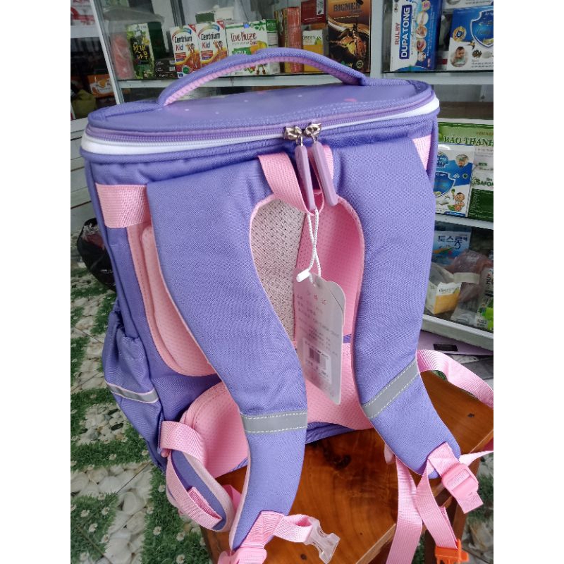 Cặp học sinh cấp 1