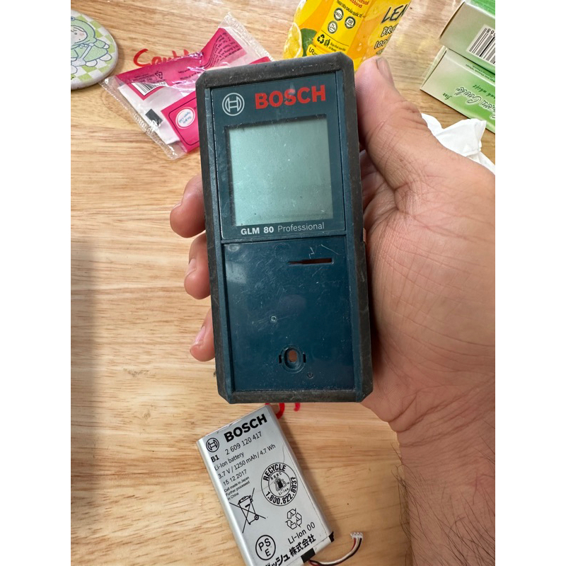 Màn hình máy đo khoảng cách BOSCH GLM80