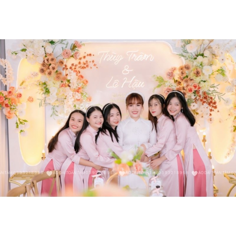 Áo dài bưng quả 90k