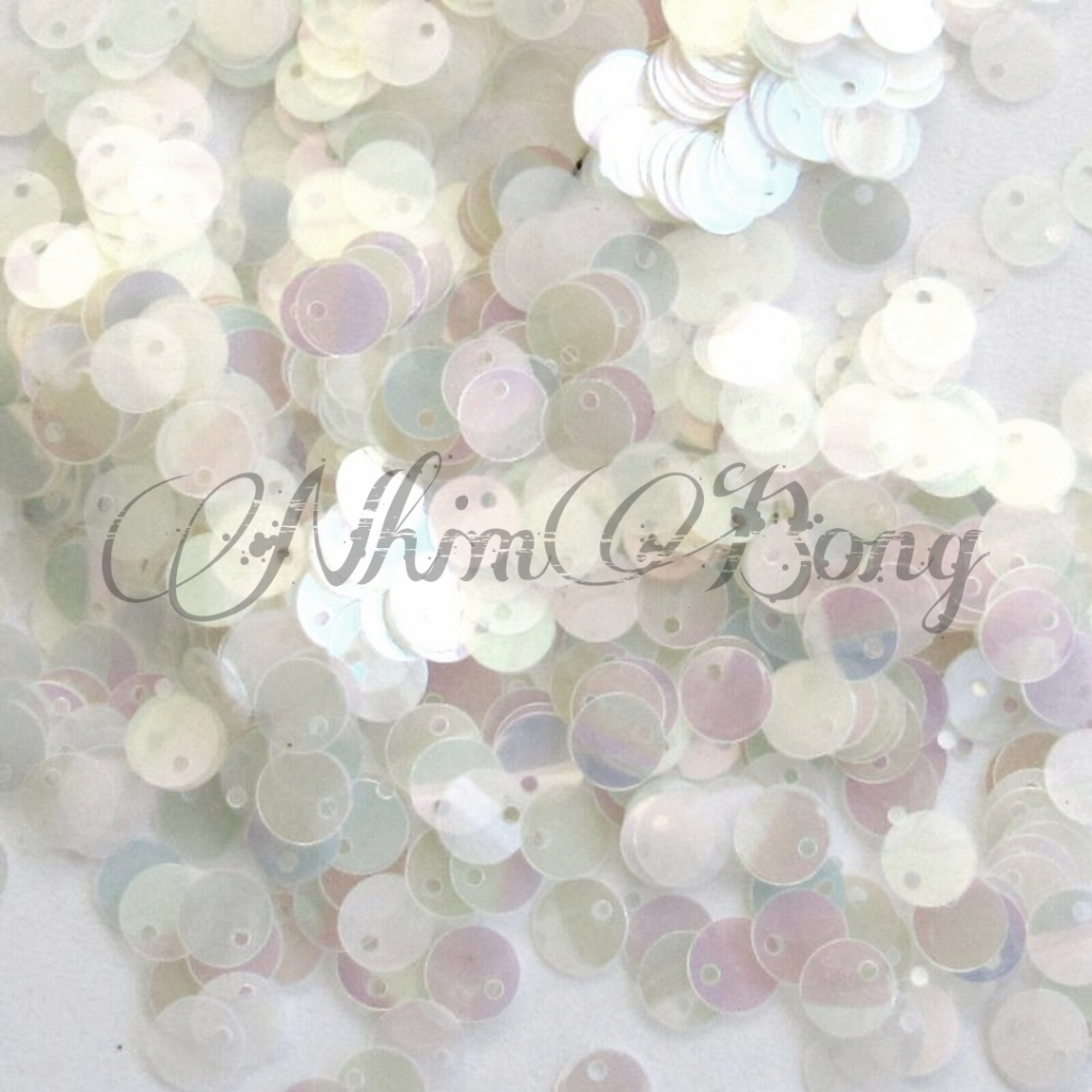 Kim sa tròn lỗ lệch màu trắng bạc size 10mm (túi 5g)