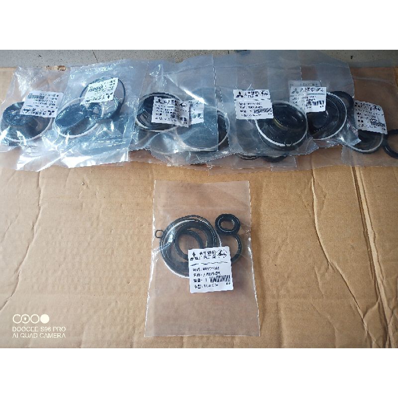Bộ phớt thước lái (Seal kit P/S gear) Pajero V31 V32 V33 V43 V45 V46 MR151061 Trung Quốc