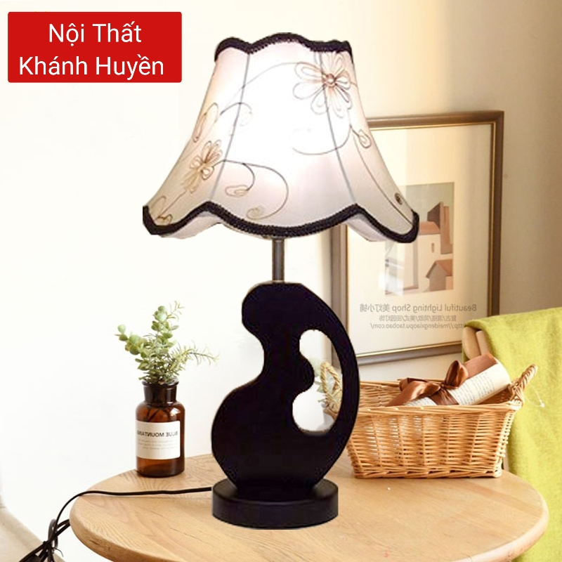 ĐÈN BÀN HIỆN ĐẠI MỘC HƯƠNG 9558