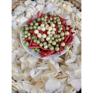 Măng Ngâm Ớt Và Mắc Mật (Lọ 1,5Kg)