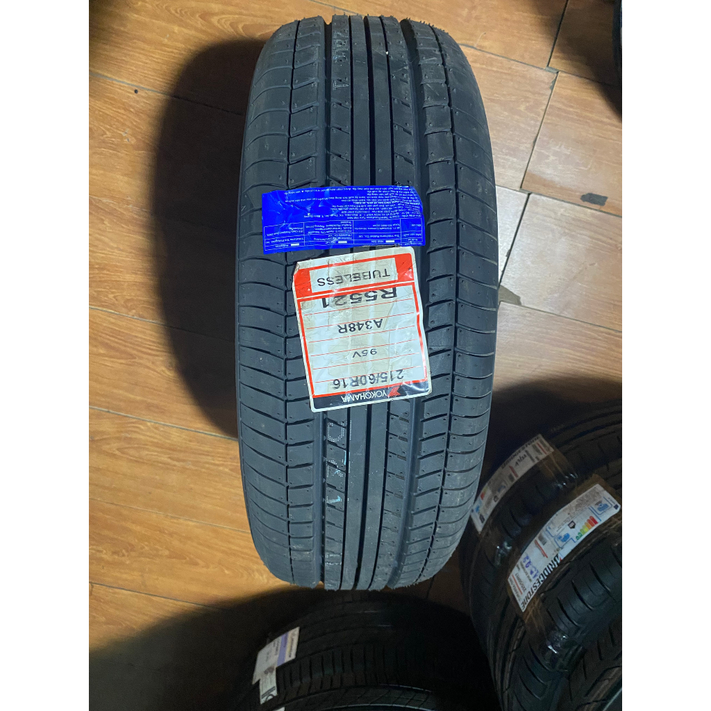 Lốp Yokohama 215/60R16 A348R