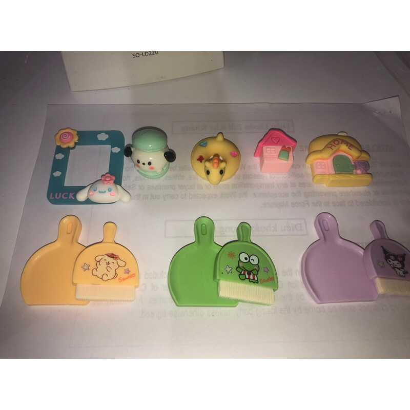 Pass charm trang trí kèm nút dán