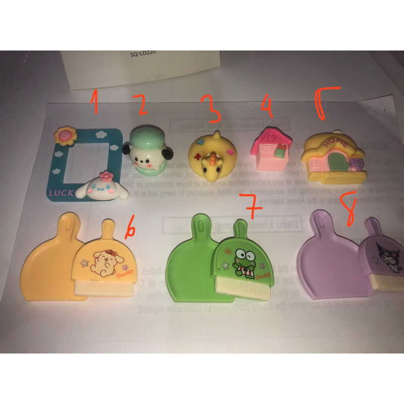 Pass charm trang trí kèm nút dán