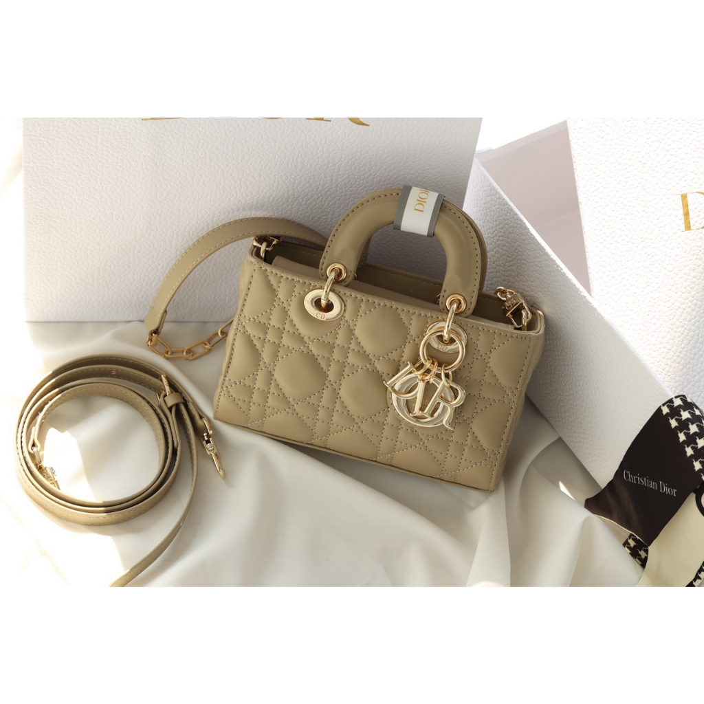 TÚI CD LADY D-JOY SZ18 DA BÒ