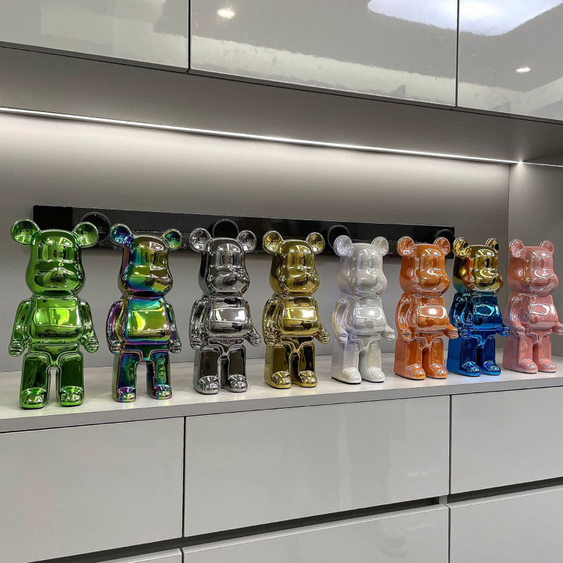 TƯỢNG MÔ HÌNH GẤU BEARBRICK 18cm CHẤT LIỆU GỐM MẠ TĨNH ĐIỆN CAO CẤP TRANG TRÍ DECOER BÀN LÀM VIỆC
