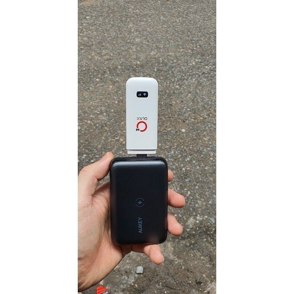 Dcom usb OLax U80 phát sóng wifi 4G trực tiếp từ sim 3G 4G -Đa mạng- sóng siêu tốc