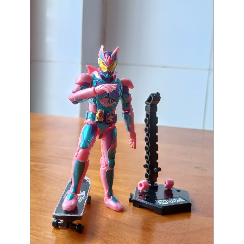 Mô hình nhân vật Sodo Kamen Rider Revice