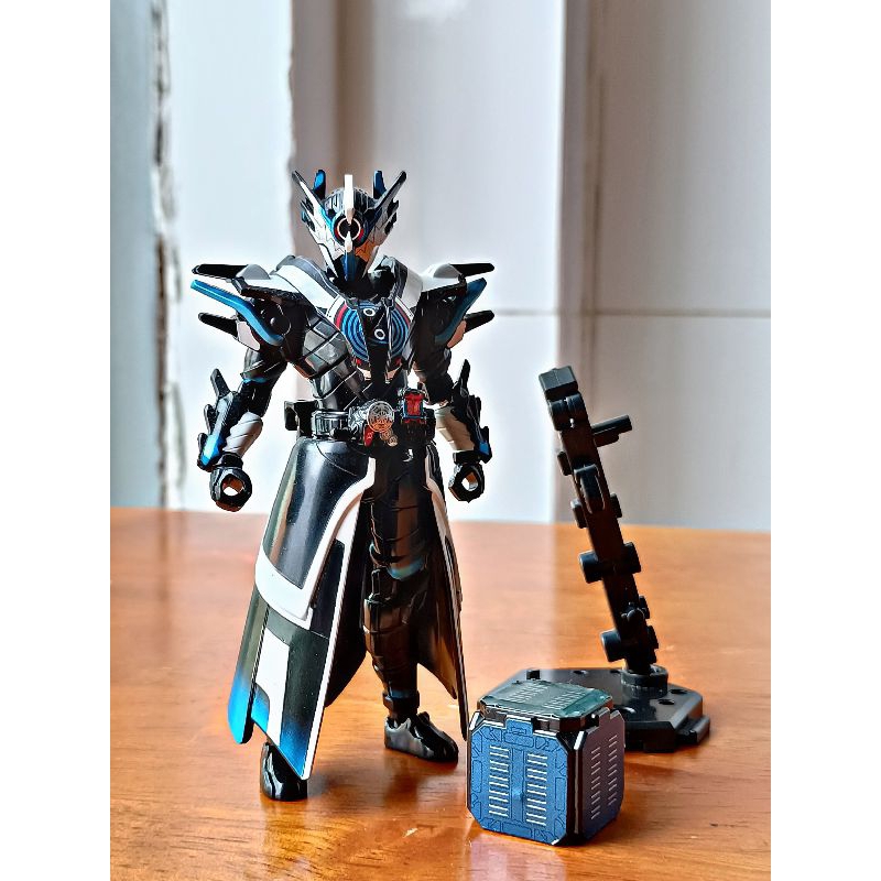 Mô hình nhân vật Sodo Kamen Rider Build