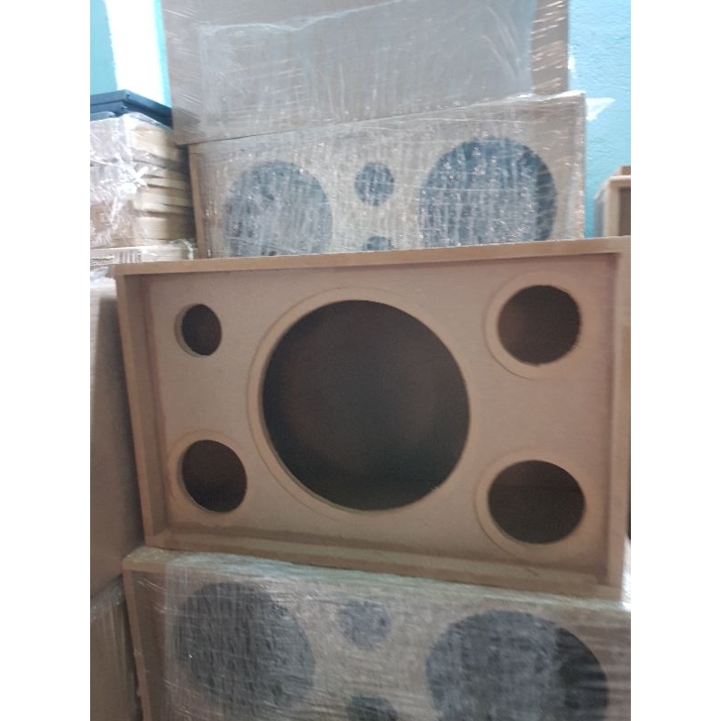 Vỏ thùng loa thô 1 bass 25 chưa cắt mạch