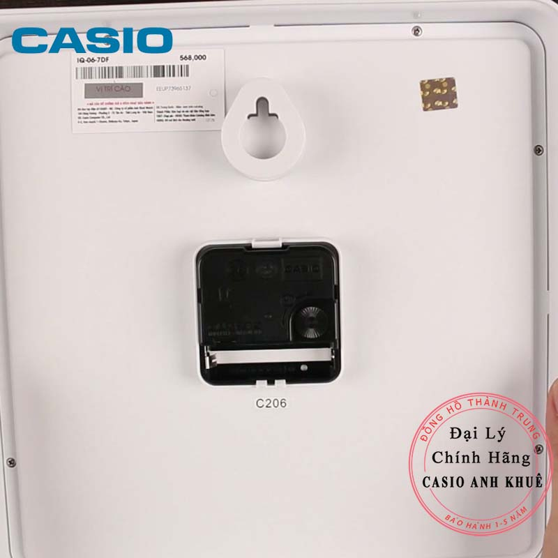 Đồng hồ treo tường vuông Casio IQ-06-7DF đen ( cỡ ngang 25cm)