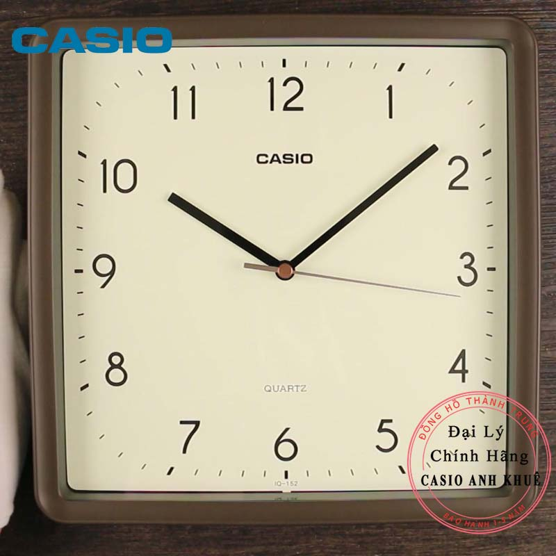 Đồng hồ treo tường Casio vuông IQ-152-5DF vỏ nâu ( ngang 25cm)