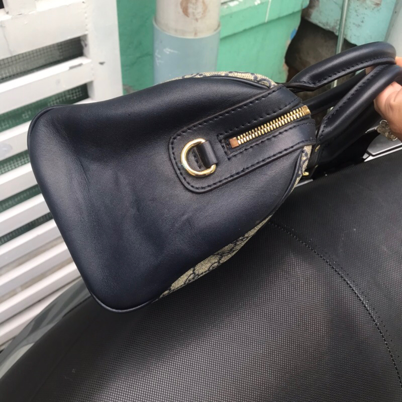 Túi trống gc s25 màu xanh hàng si tuyển tình trạng 90%