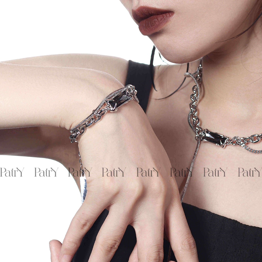 Vòng tay titan đính đá unisex / nam nữ B007