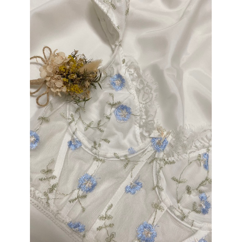 Áo corset ren hoa xanh baby blue 2hand