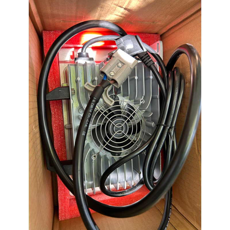 Sạc xe điện du lịch, xe golf, xe nâng, xe náy. Sạc Thông Minh, chống nước, chống bụi, có quai xách 72v - 25A/35A/50A