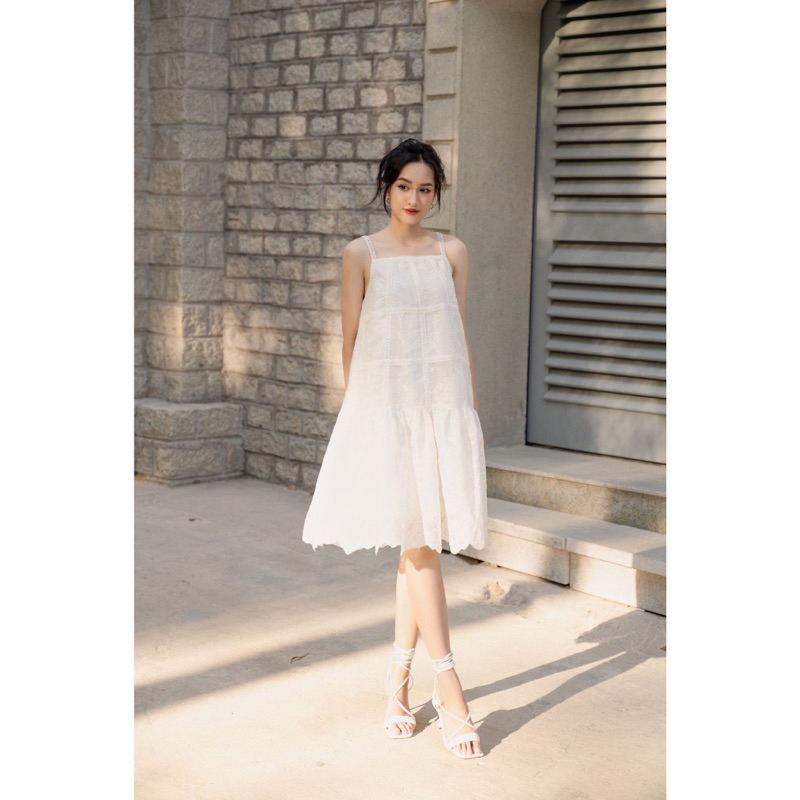 OLV - đầm trắng sz M