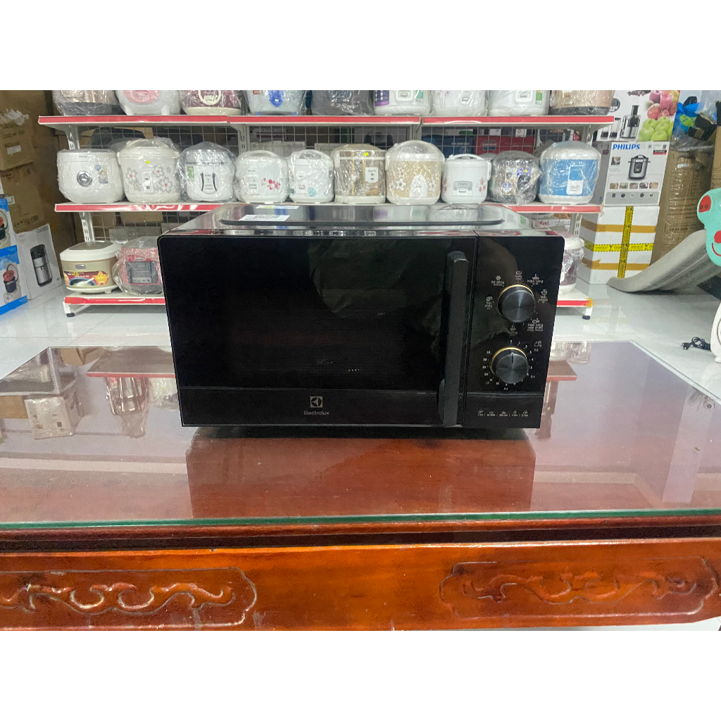 Lò vi sóng có nướng Electrolux EMG20K22B 20 lít - Hàng trưng bày