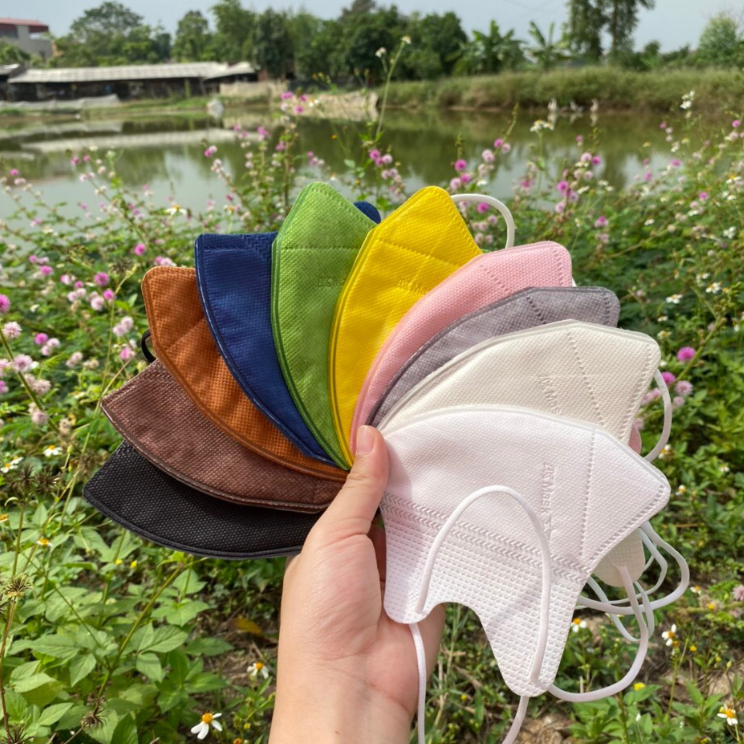 Chiếc Khẩu Trang 5D AK Phạm Thoại - Khẩu Trang 3 Lớp Nhiều Màu