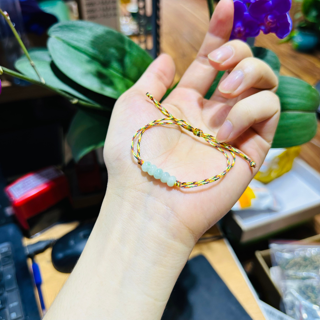 Vòng tay ngũ điếu tết chỉ may mắn