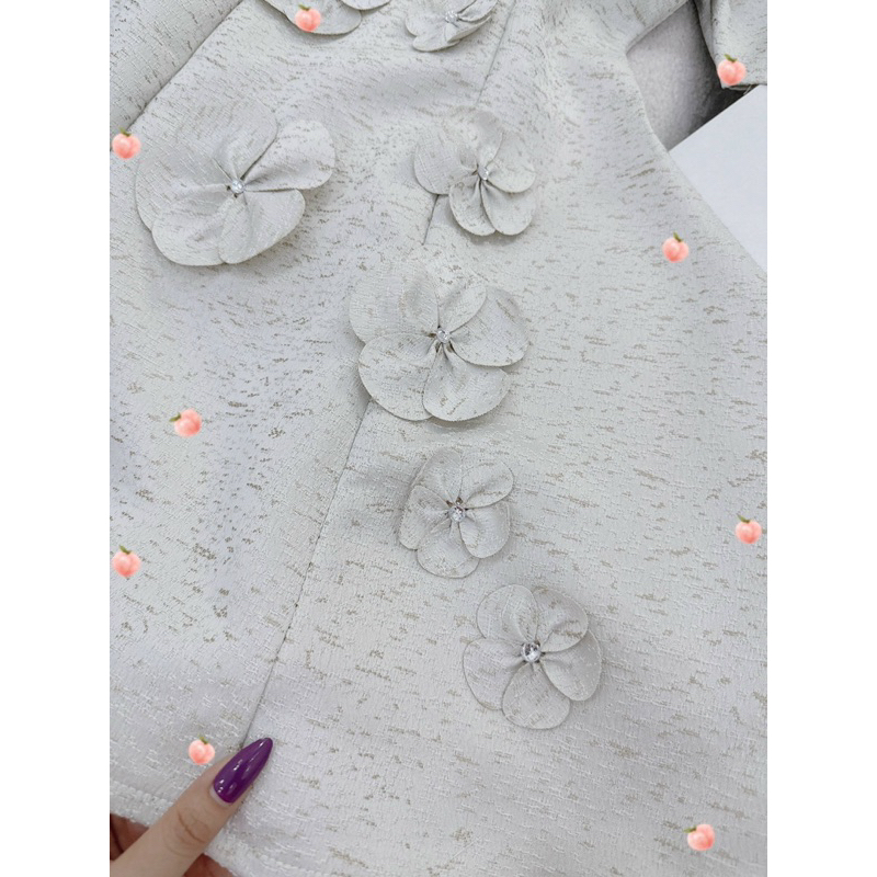 Đầm xoè Tafta kết hoa