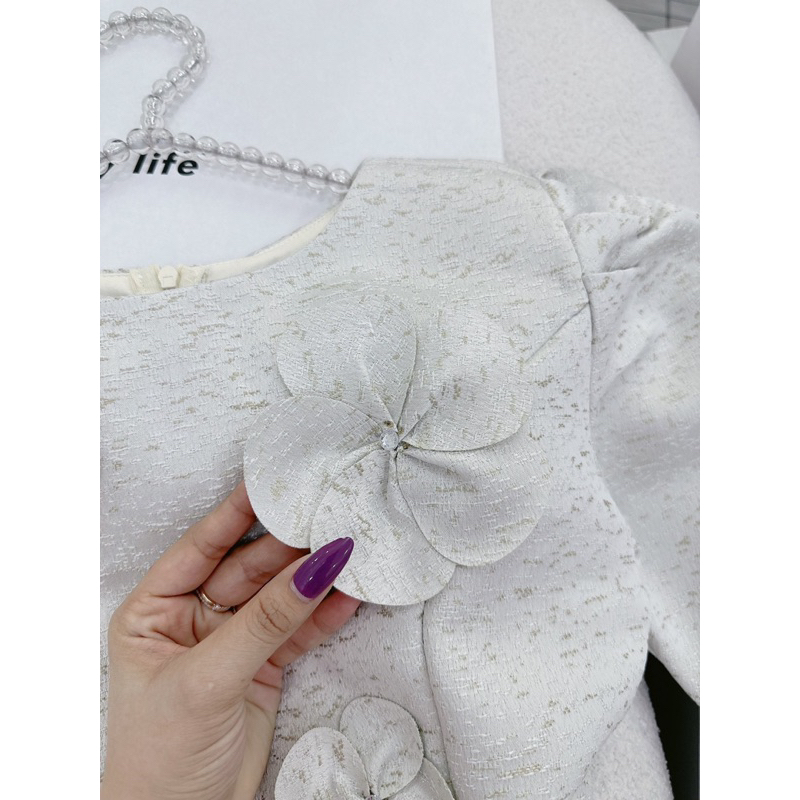 Đầm xoè Tafta kết hoa