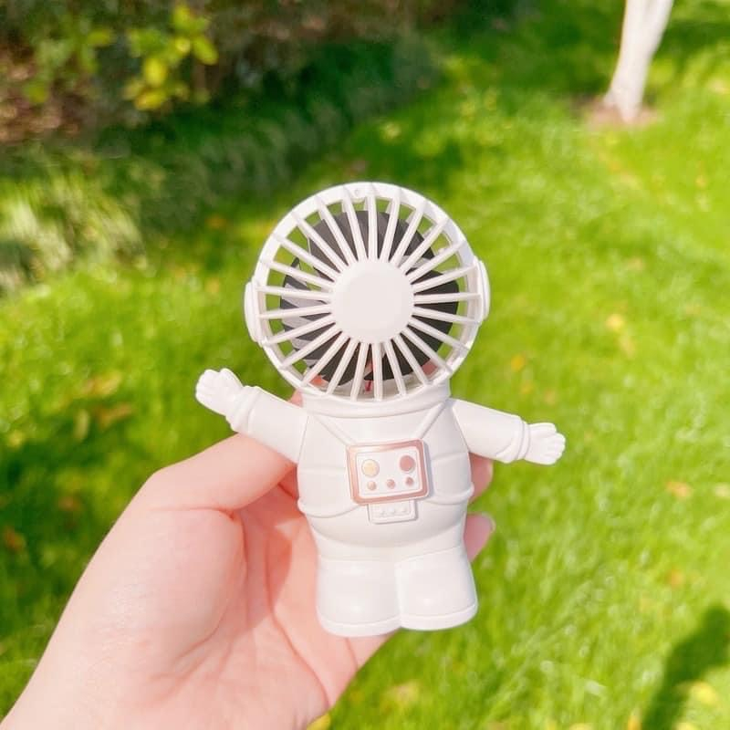 Quạt Sạc Mini Cầm Tay Điện Để Bàn Phi Hành Gia cute, quạt mini du lịch, văn phòng