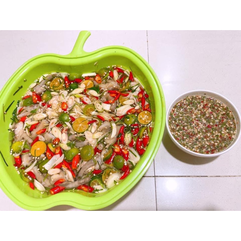 Chân Gà Sốt Thái & Chân Gà Sả Tắc Kèm Nước Chấm Thần Thánh