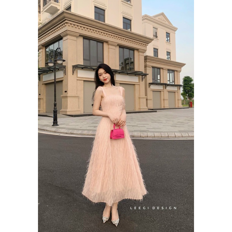 Đầm xoè 2 dây chất lông vũ nhuyễn y hình siêu xinh - Free size