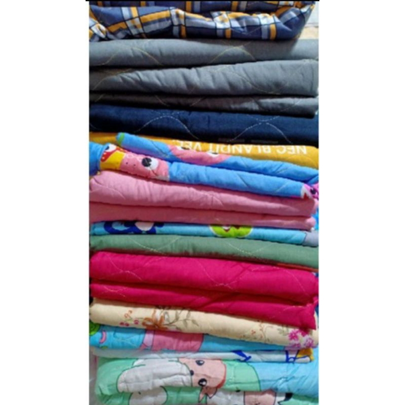 Chăn Hè Trần Bông Mỏng Cotton poly Mềm Mát 1m8x2m