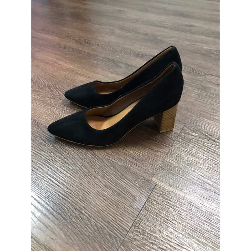 Giày cao gót da lộn hiệu size 38,5 thanh lý