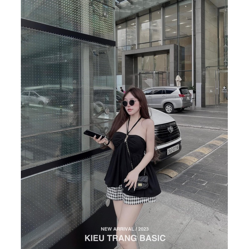 Set Áo Yếm Quần Sooc Kẻ Kiều Trang Basic