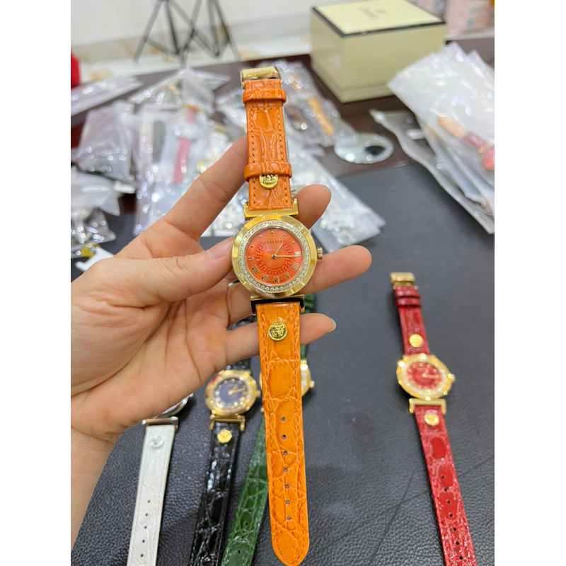 Đồng hồ nữ Versacs Vanity Steel máy thuỵ sỹ dây da mặt tròn đính đá siz 35mm