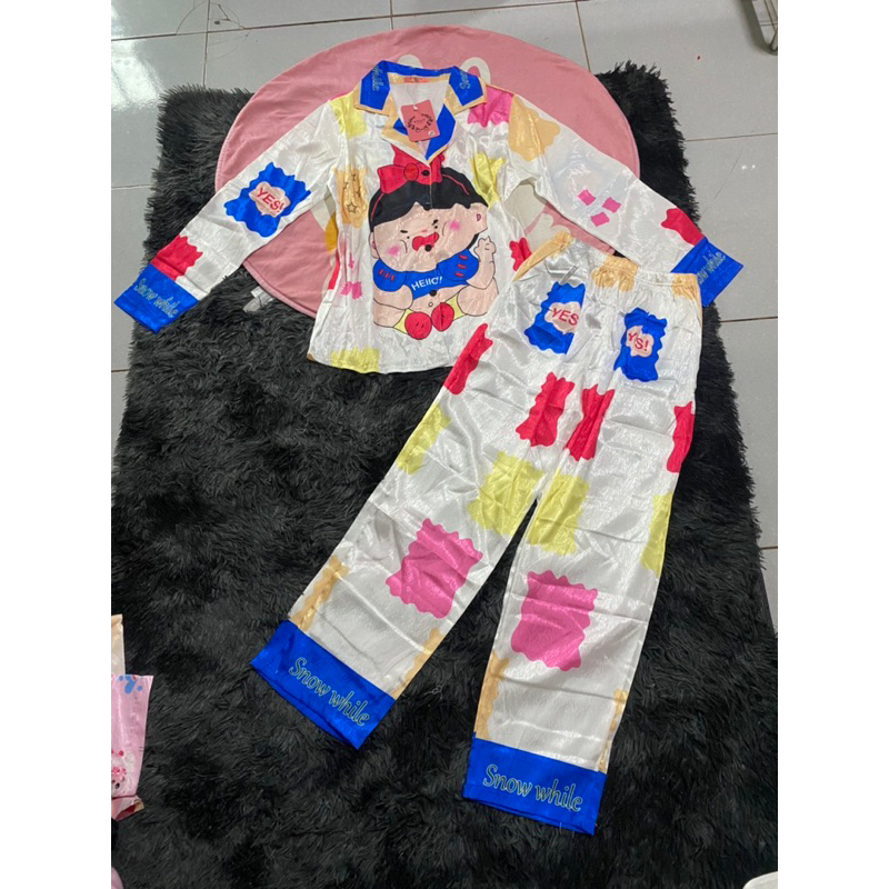 Bộ Pijama lụa xước ánh kim (ảnh tự chụp)