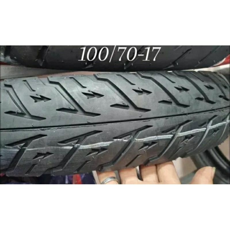 Lốp Vỏ gắn Exciter 150 , exciter 135 , winer 150, winer x .và các loại xe khác Hàng NEW 100% Lốp ko xăm cao cấp