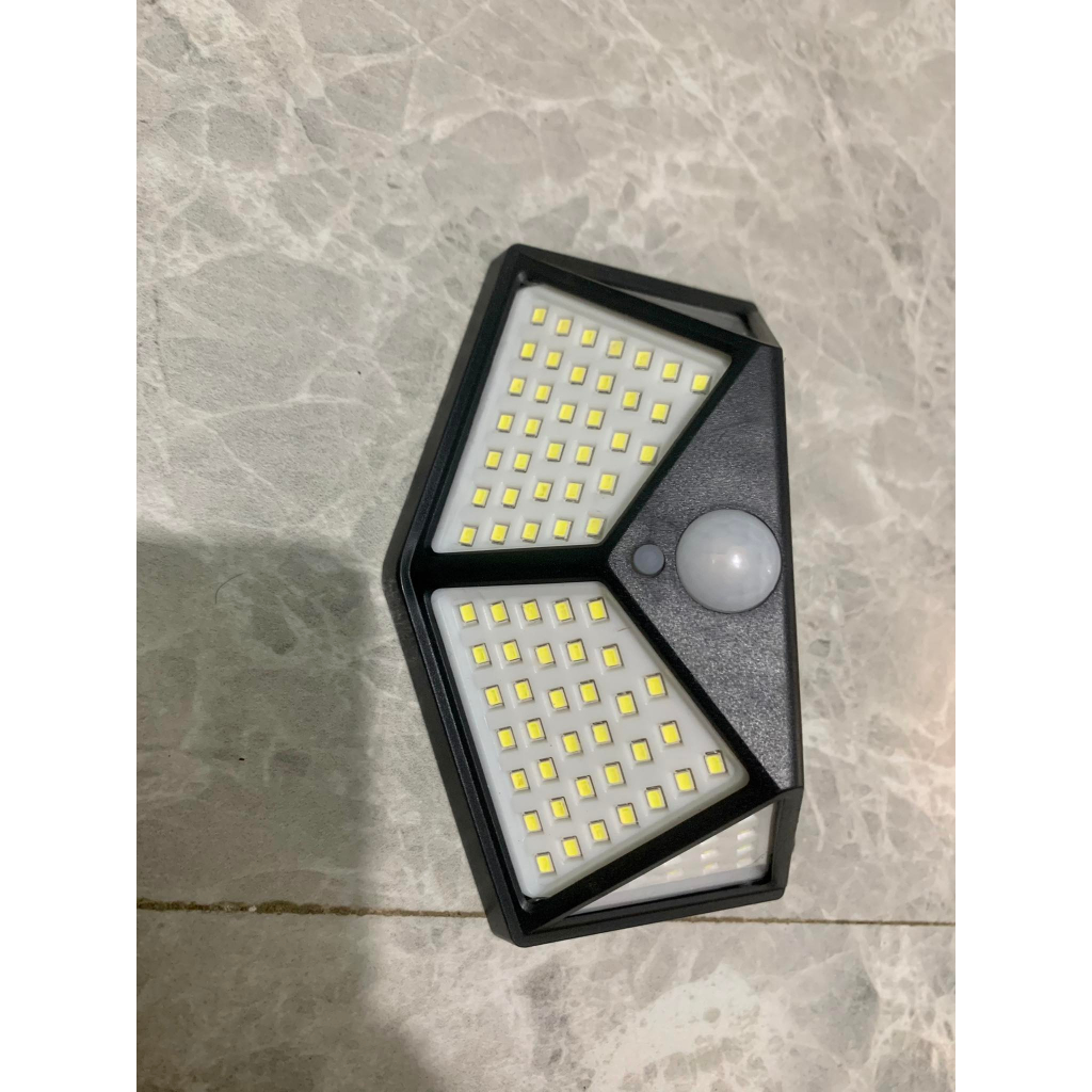 Đèn tích điện nhật