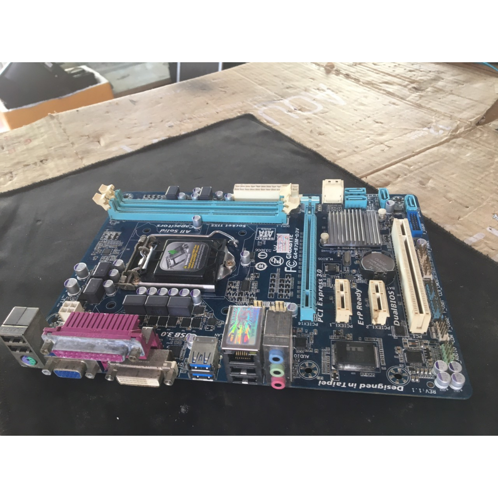Mainboard Gigabyte B75 nguyên bảng