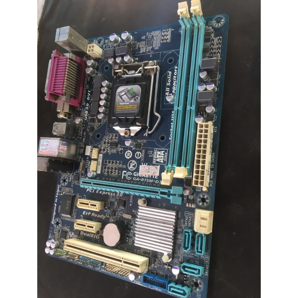 Mainboard Gigabyte B75 nguyên bảng
