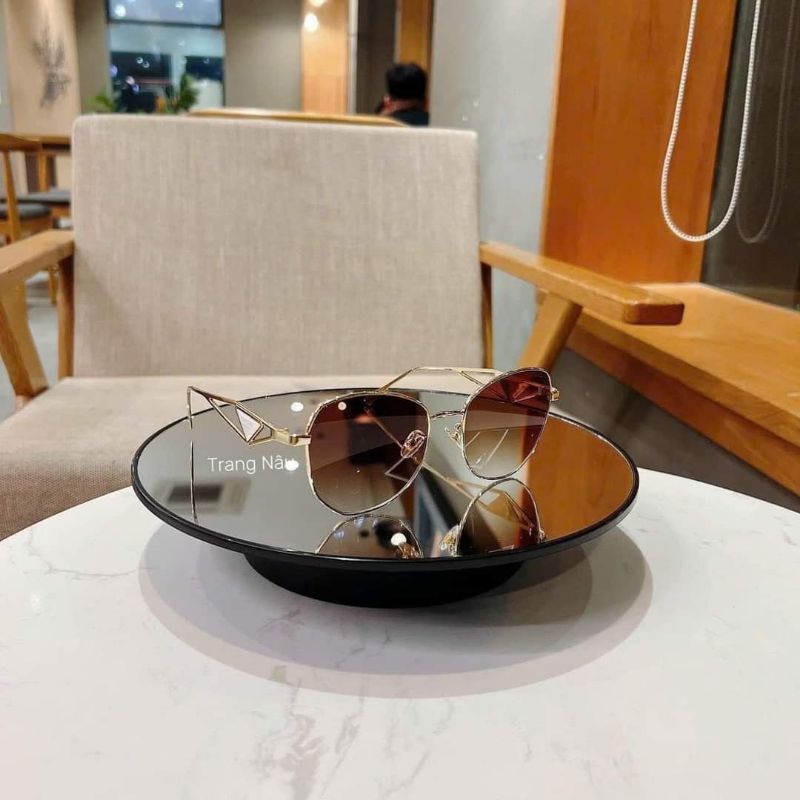 Sỉ Mắt Kính Pra da Hot Trend