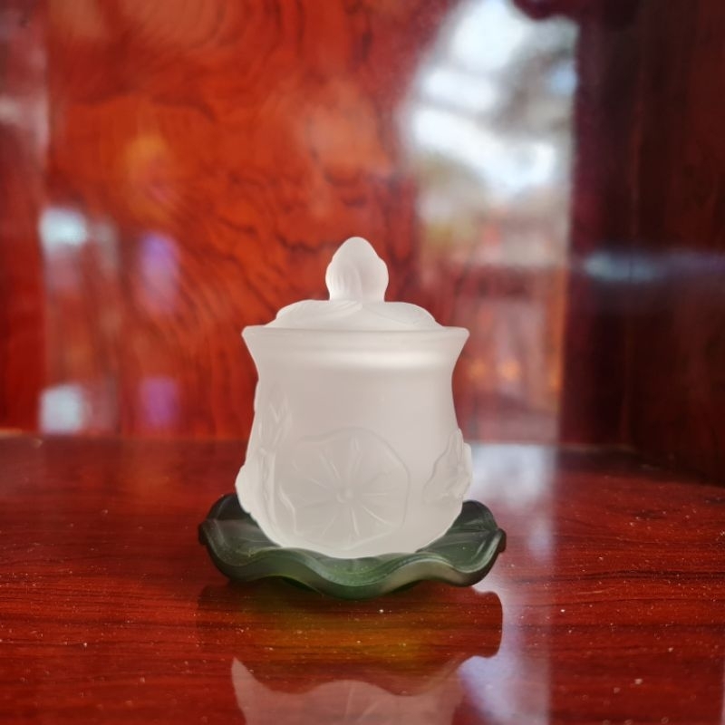 Ly nước cúng phật